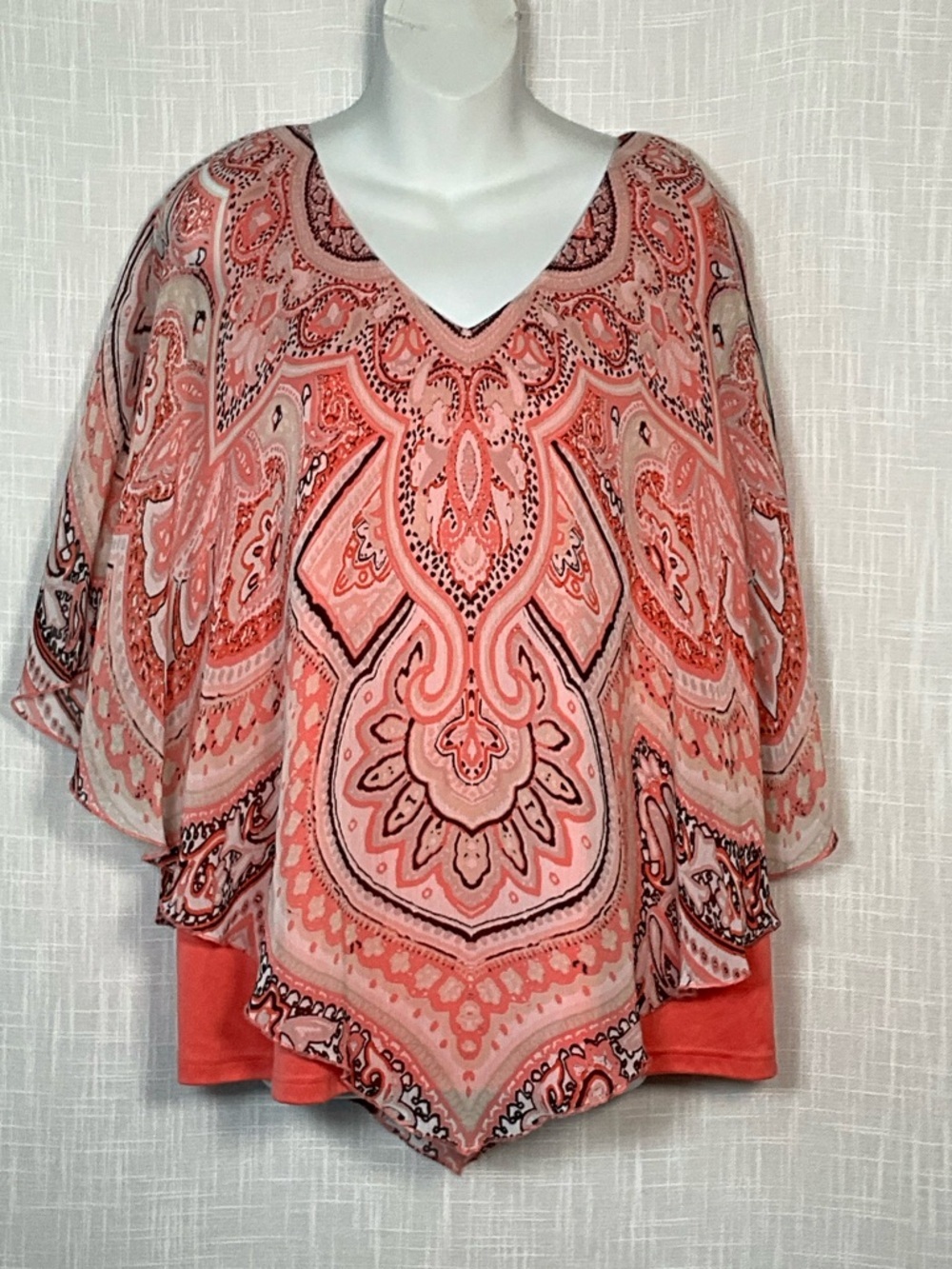 Sara Michelle Blouse Size  1X Coral and Pink Paisley Layered V-Neck